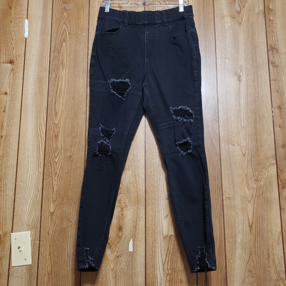Maurices Size Med Black Skinny Super High-Rise Distressed Stretch Jeggings